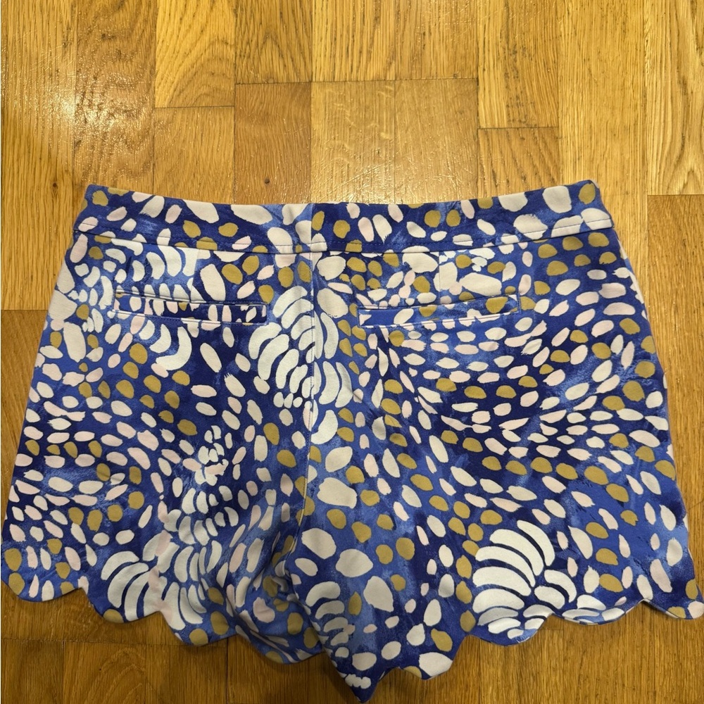 Lilly Pulitzer Buttercup Shorts Scalloped Hem Size 6 Gorgeous!
